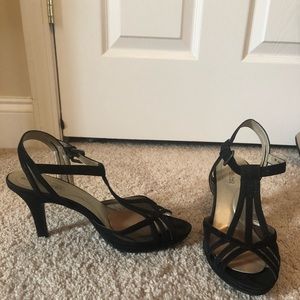 Black Bandolino Heels